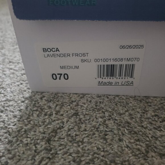 Brand New in Box Womans Klogs size 7 - Picture 7 of 7